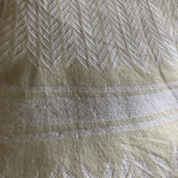 A.L.C. pencil skirt size 2 - Picture 8 of 8